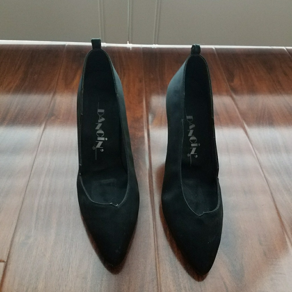 Beautiful black satin pumps